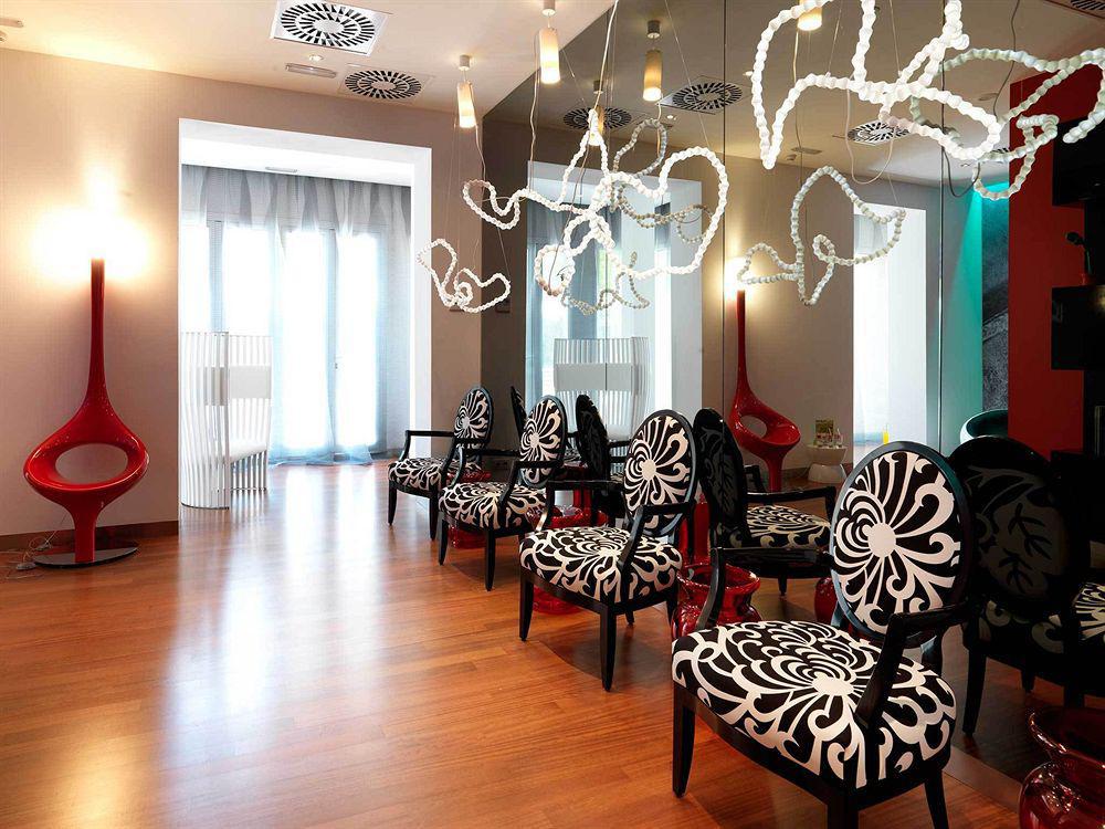 Hotel Bcn Design Барселона Екстериор снимка The interior of the hotel