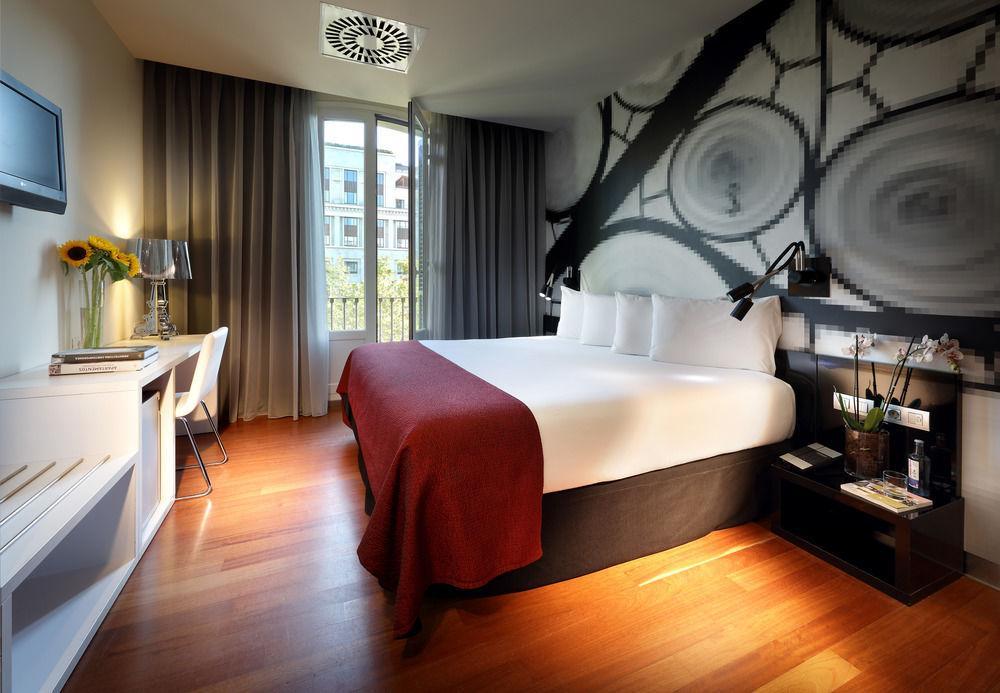 Hotel Bcn Design Барселона Екстериор снимка A room at the hotel