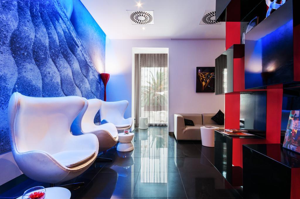 Hotel Bcn Design Барселона Екстериор снимка The interior of the hotel